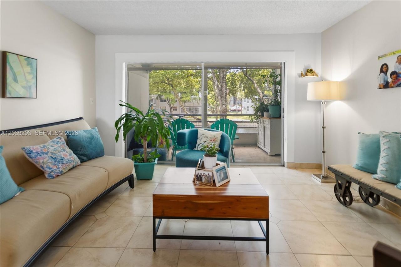 8846 W Mcnab Rd, Unit 206, Tamarac, FL 33321 Photo