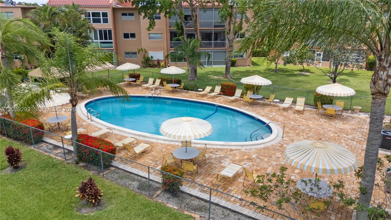 8846 W Mcnab Rd, Unit 206, Tamarac, FL 33321 Photo