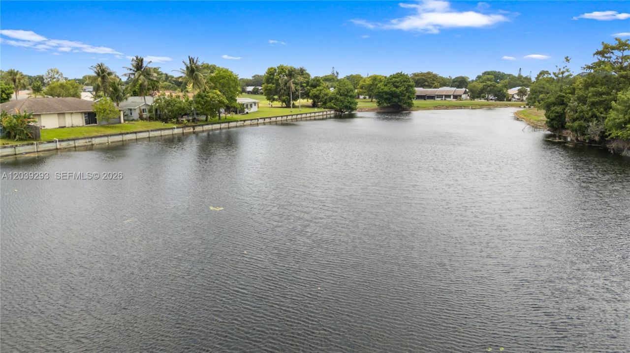 8846 W Mcnab Rd, Unit 206, Tamarac, FL 33321 Photo