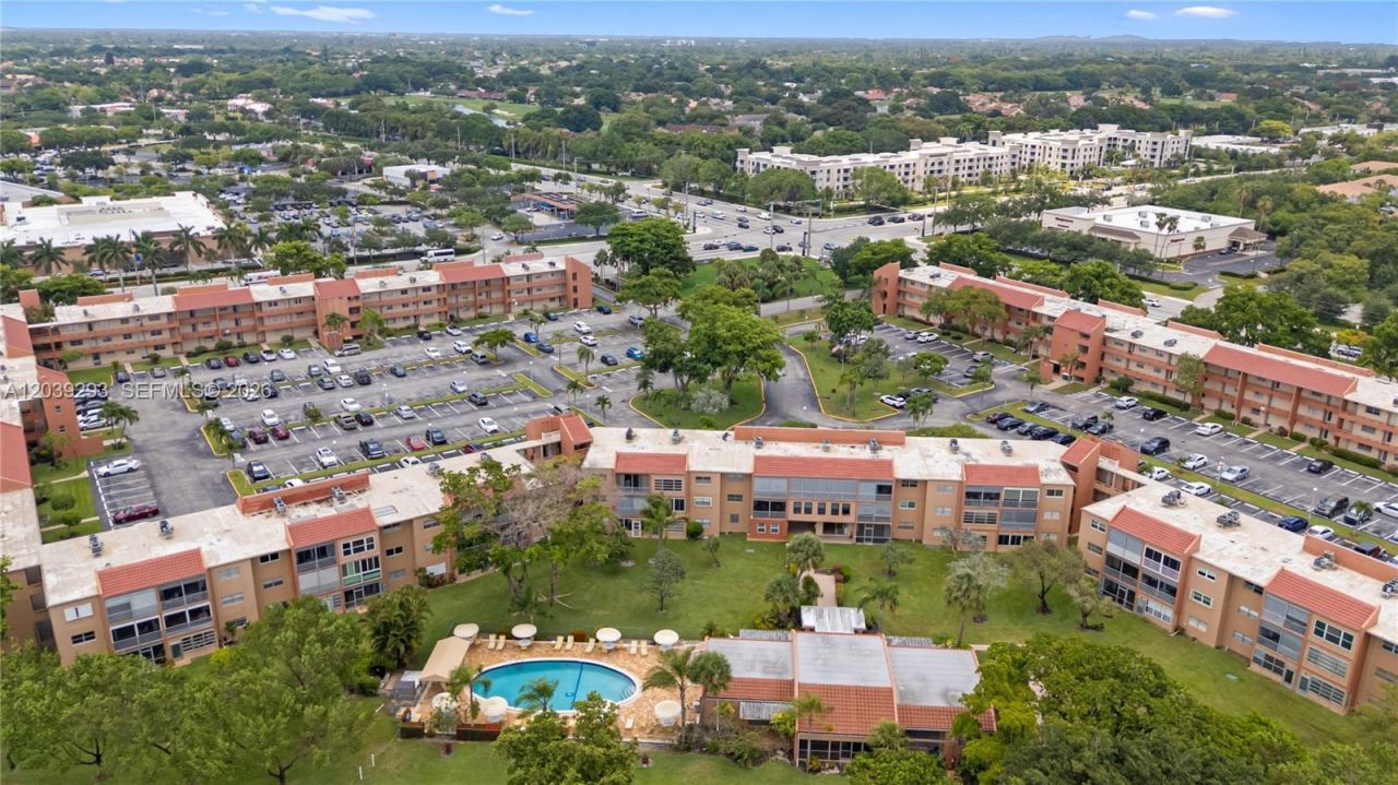 8846 W Mcnab Rd, Unit 206, Tamarac, FL 33321 Photo