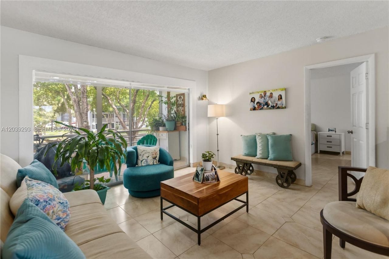 8846 W Mcnab Rd, Unit 206, Tamarac, FL 33321 Photo
