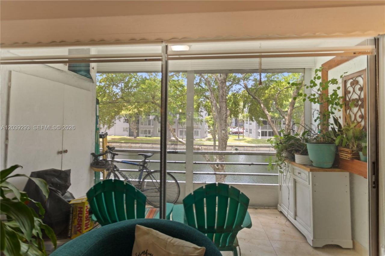 8846 W Mcnab Rd, Unit 206, Tamarac, FL 33321 Photo