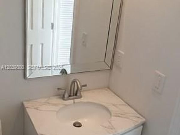 7446 Sugar Bend Dr , Orlando, FL 32819