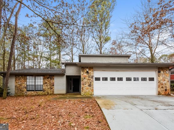 510 Creekwood Crossing, Roswell, GA 30076