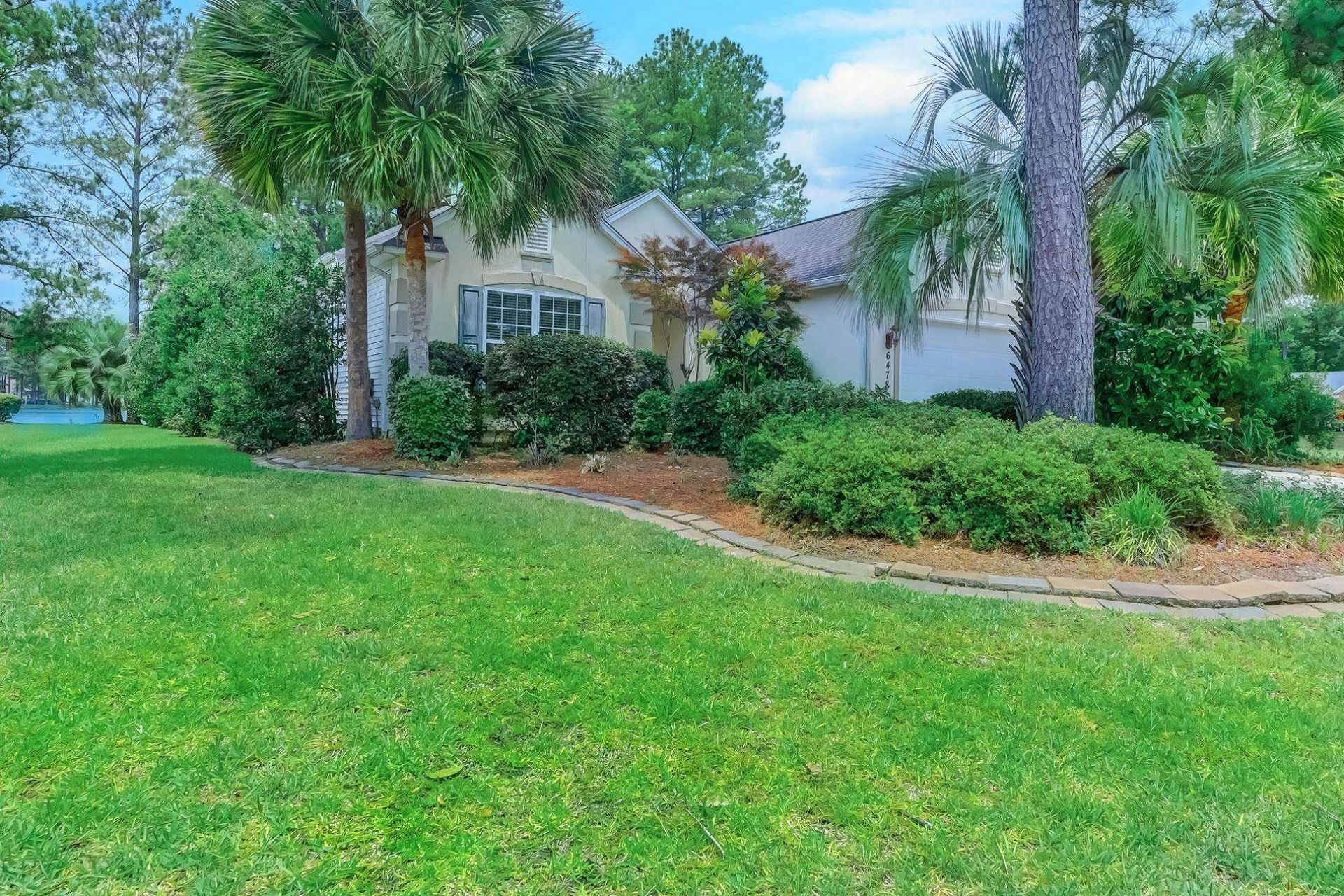 6478 Longwood Dr. Photo 1