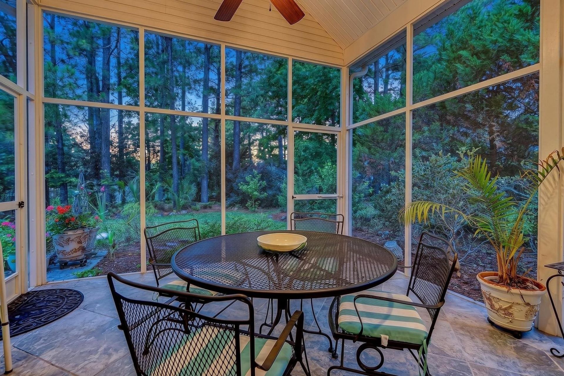 6478 Longwood Dr.  Photo 45