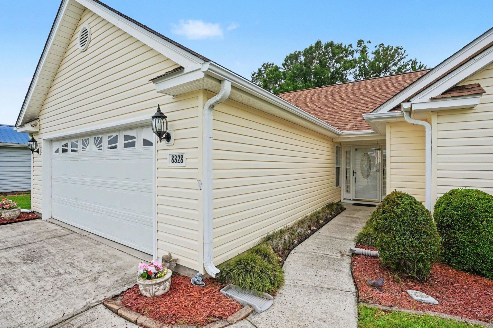 8328 Tartan Ln. Photo 2