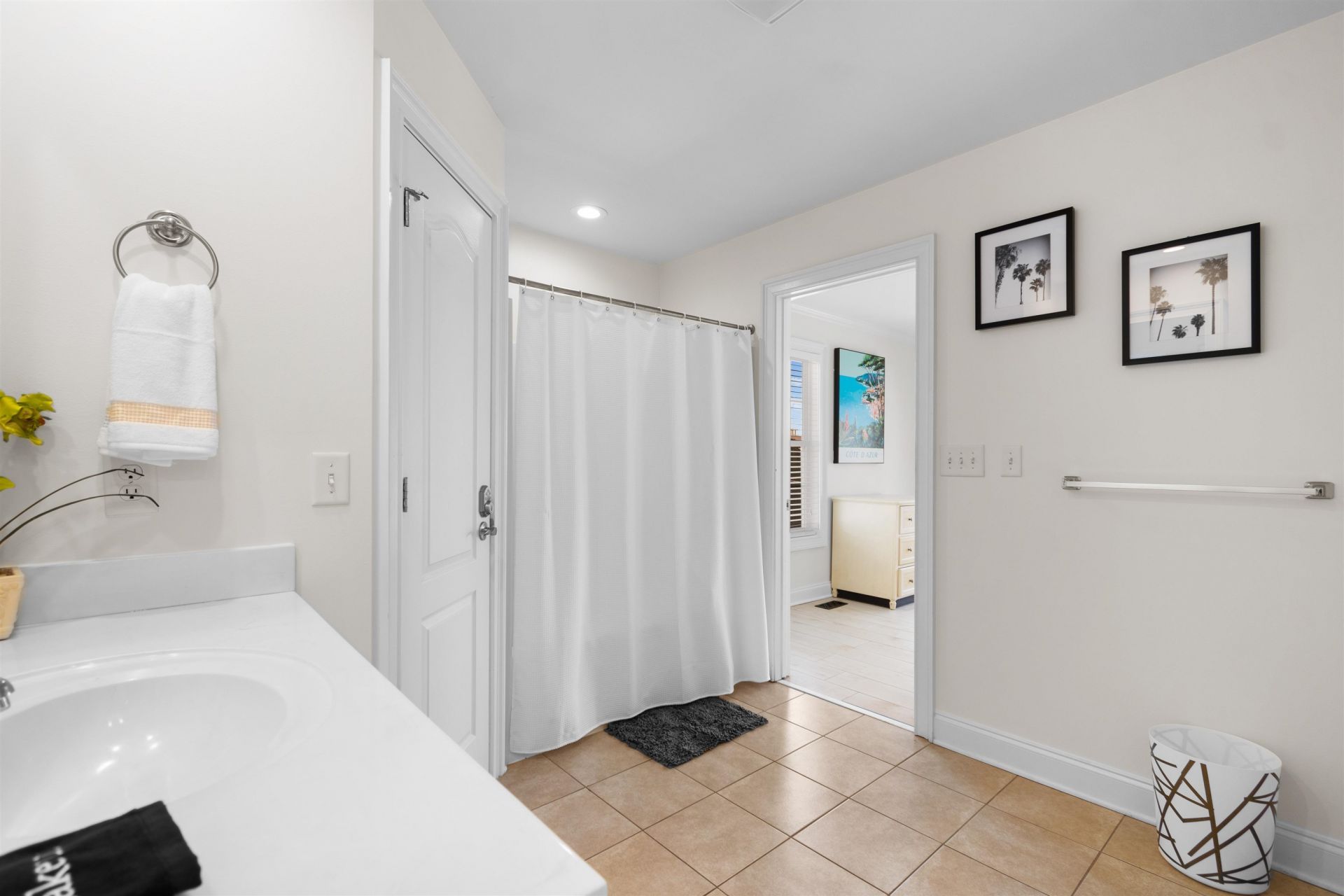4620 Surf St.  Photo 17