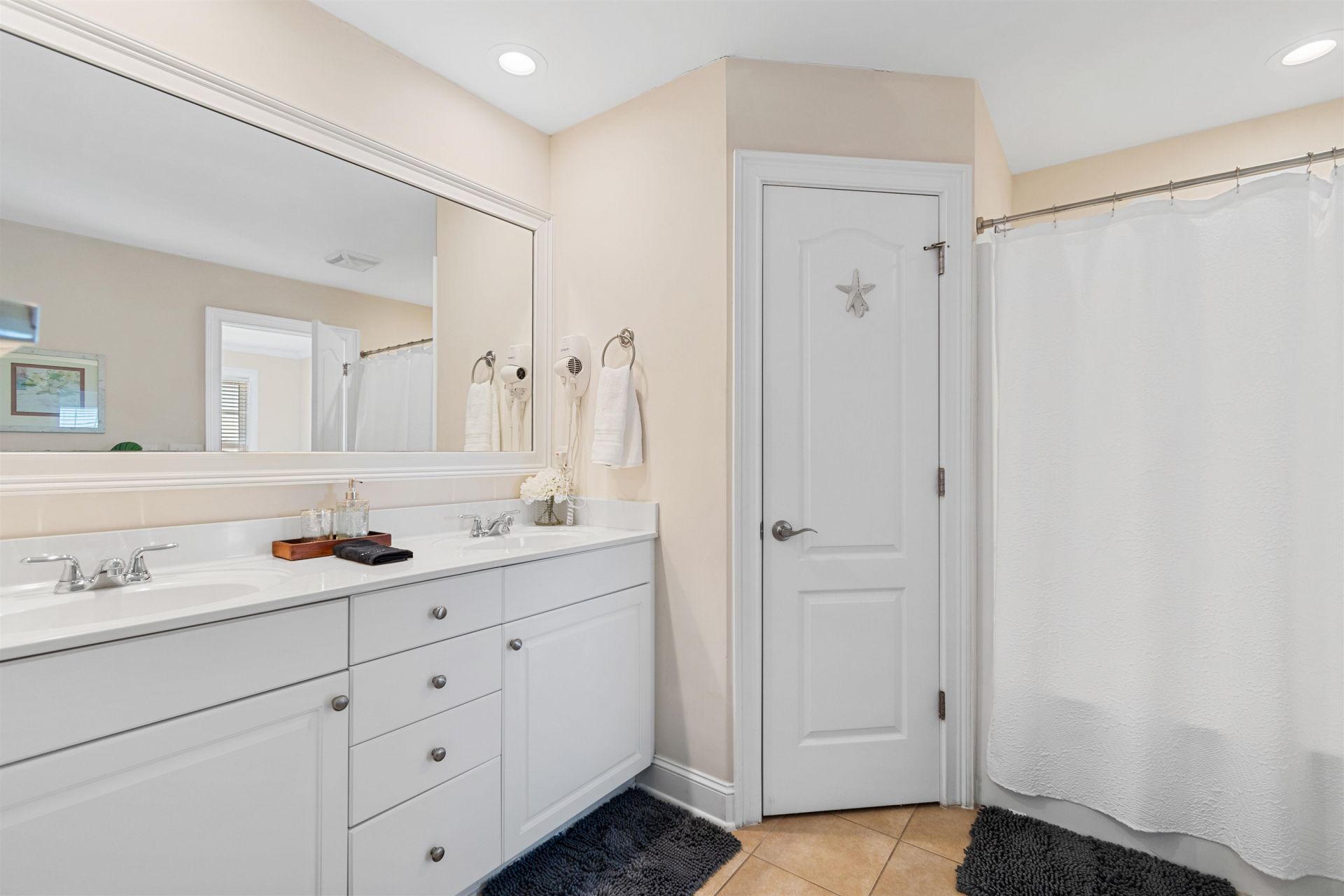 4620 Surf St.  Photo 18