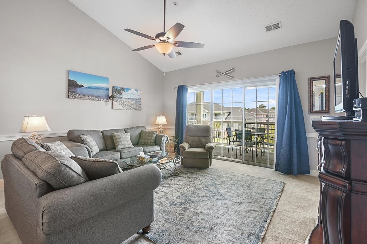 4830 Carnation Circle  Photo 14
