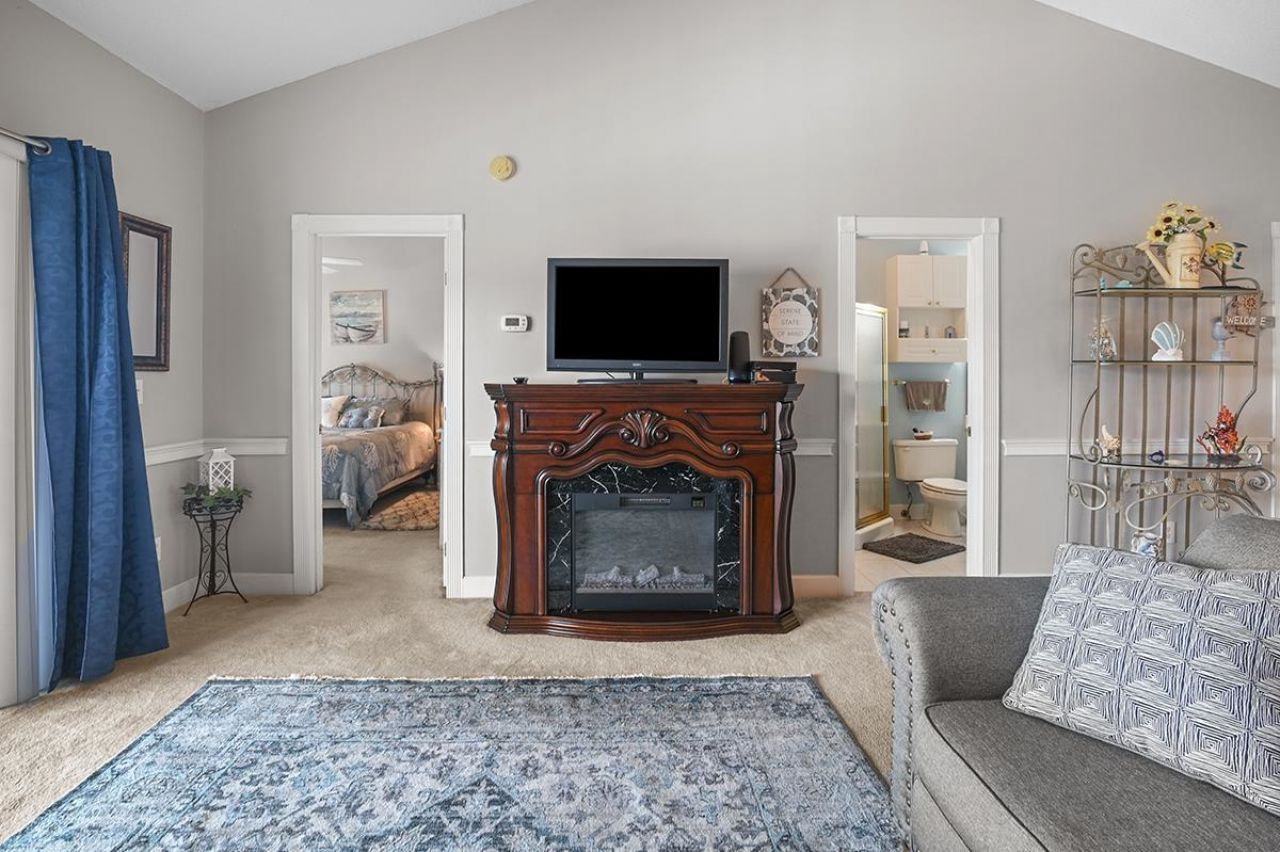 4830 Carnation Circle  Photo 17