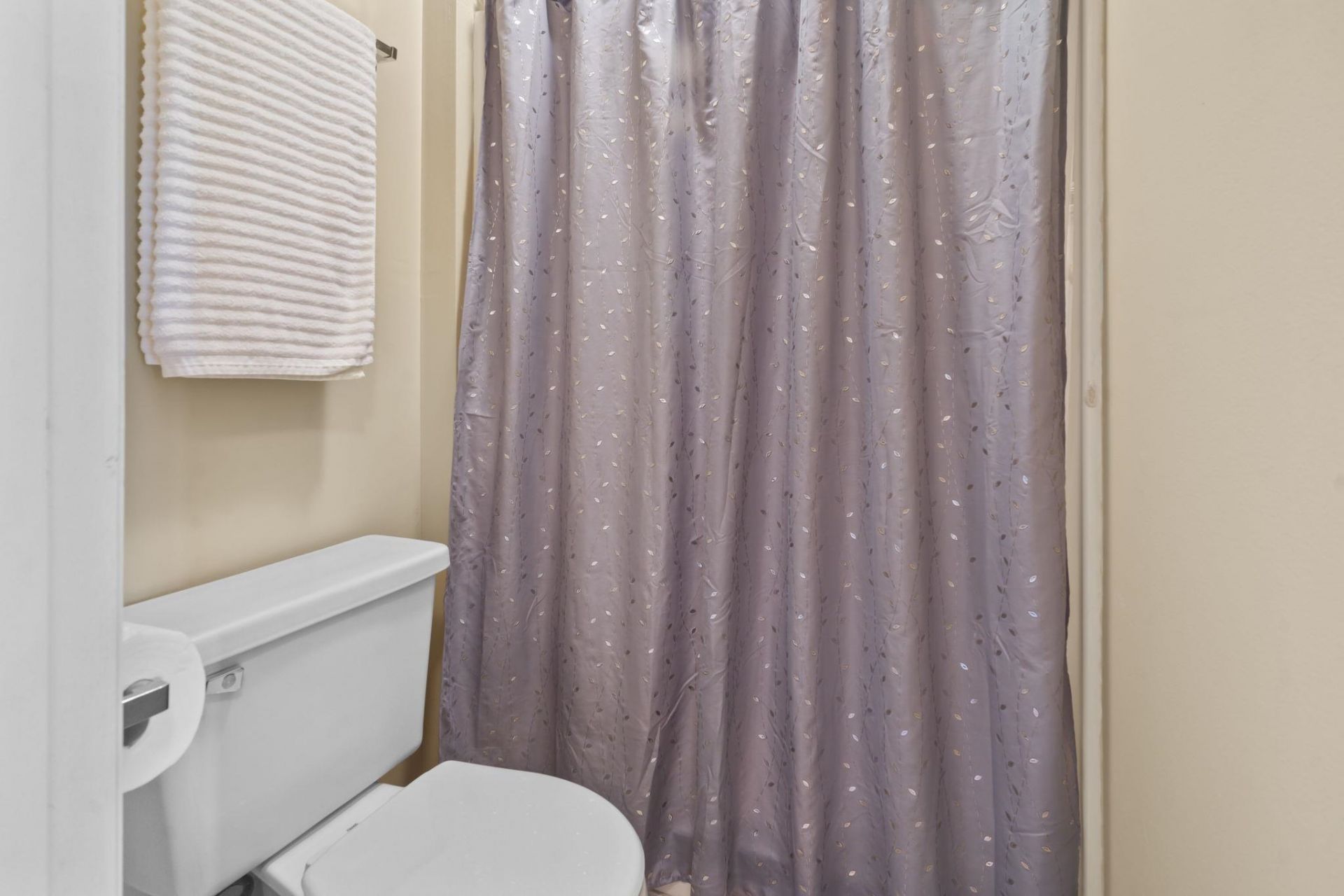 712 S Dogwood Dr. Photo 8