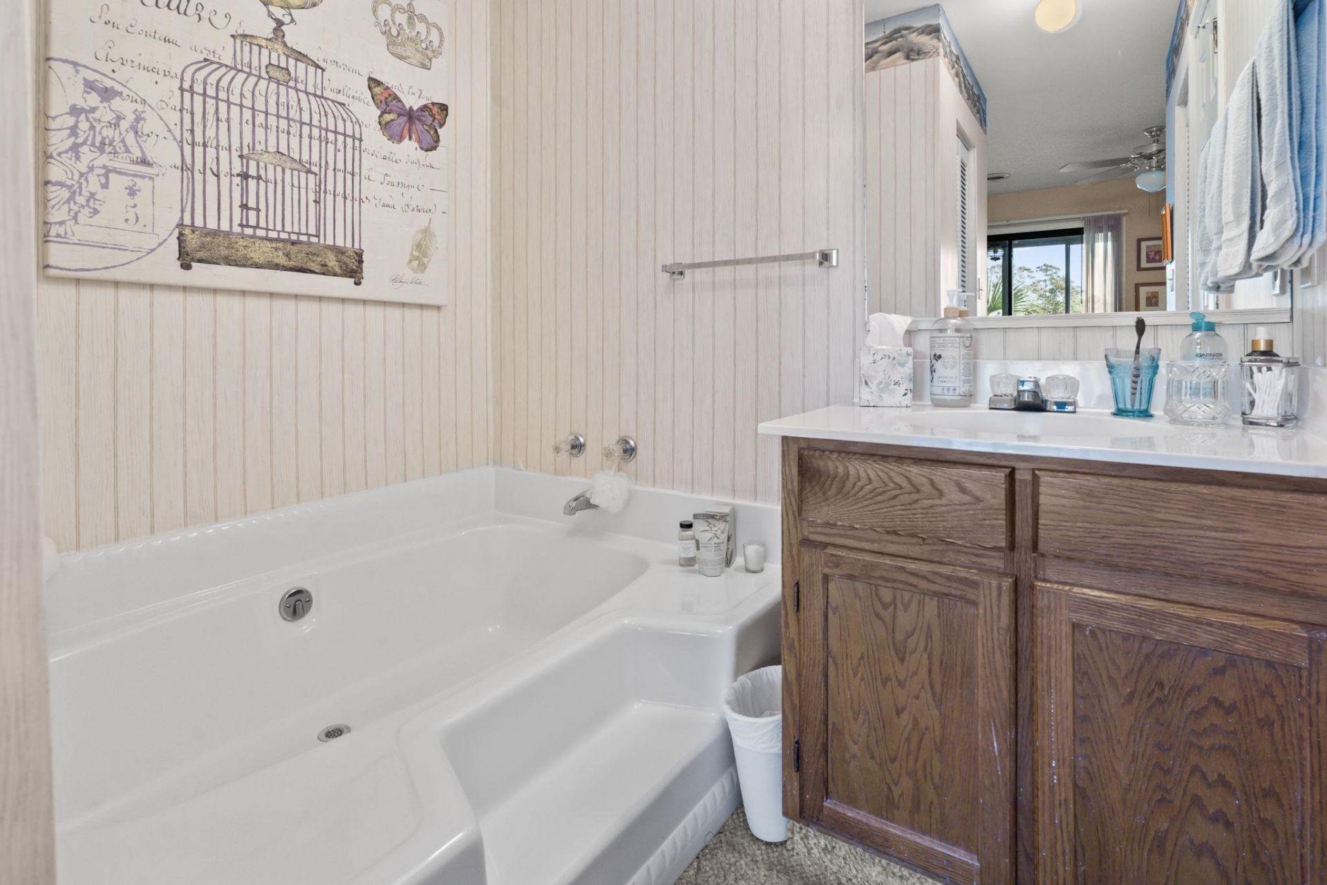712 S Dogwood Dr. Photo 9