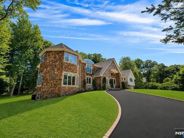 252 Mabel Place, FRANKLIN LAKES, NJ 07417