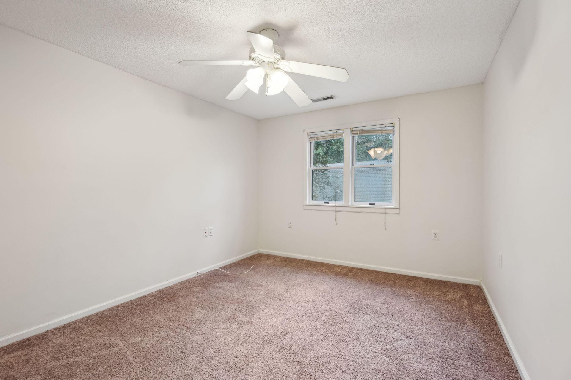 415 W Carolina Avenue Photo 65