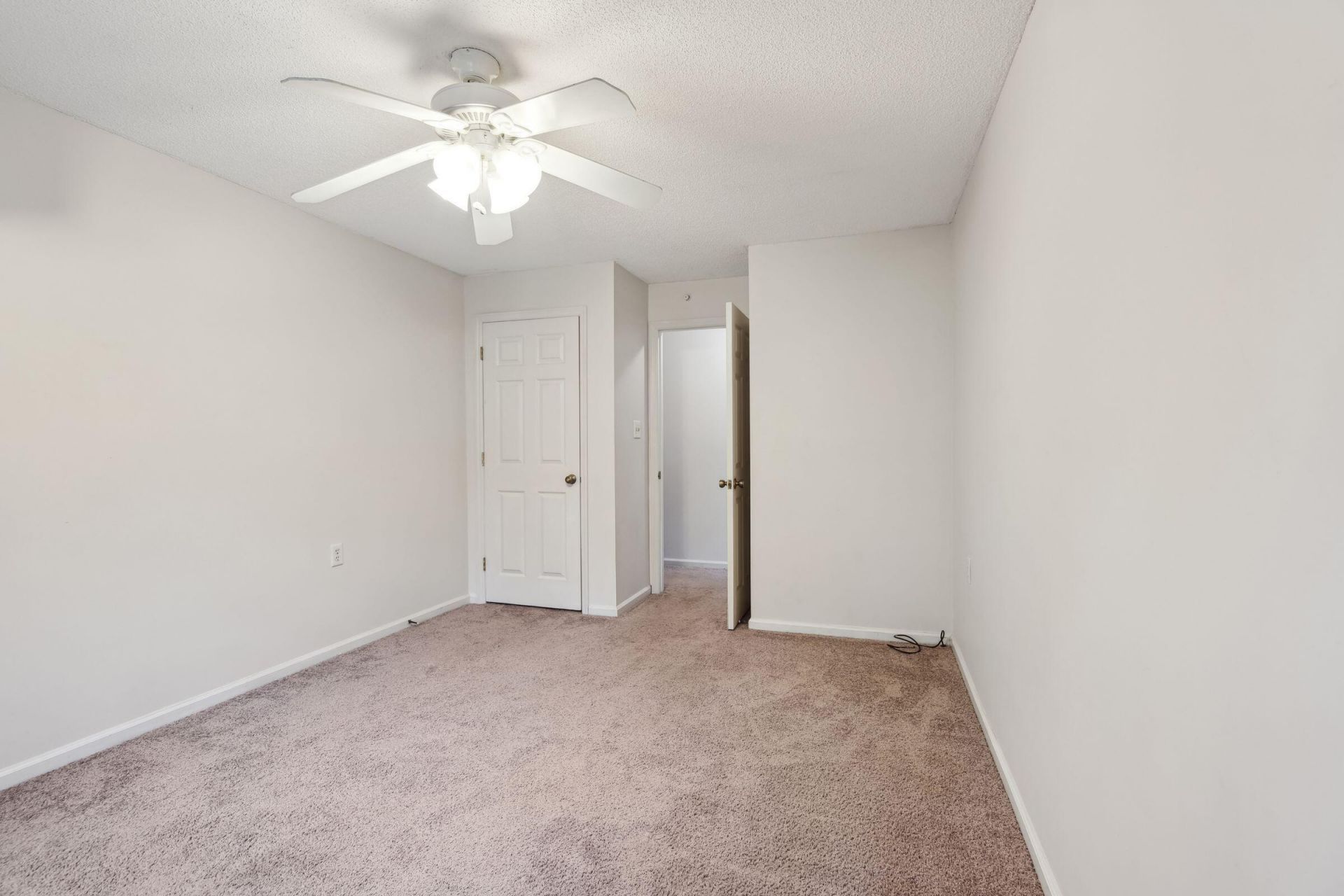 415 W Carolina Avenue Photo 66
