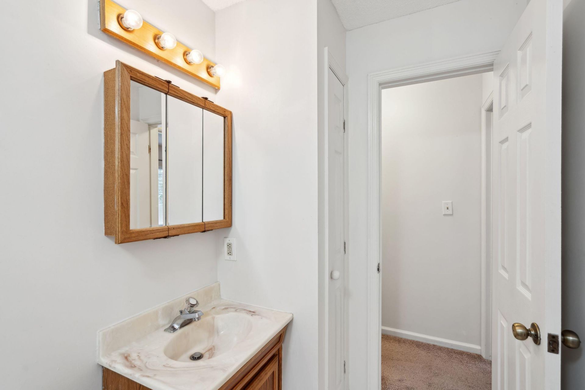415 W Carolina Avenue Photo 68
