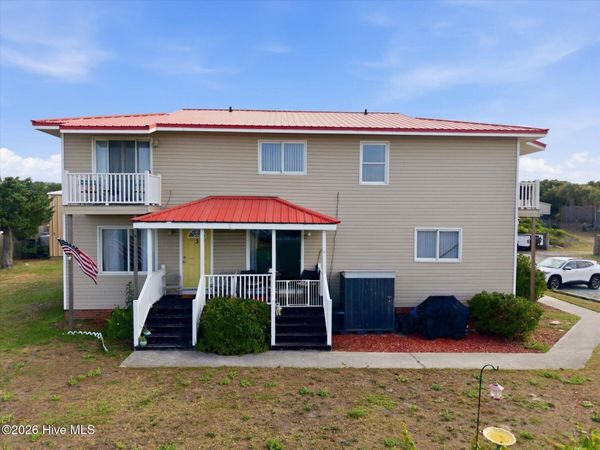 133 SE 48th Street , Oak Island, NC 28465