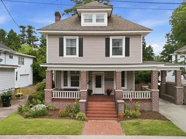 912 W Church Street , Elizabeth City, NC 27909