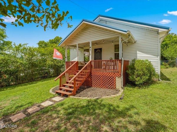 2115 Chicago Ave, Knoxville, TN 37917