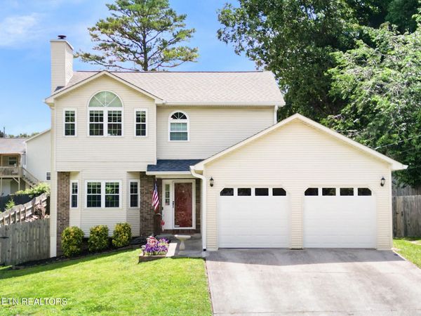 1222 Reston Court, Knoxville, TN 37923