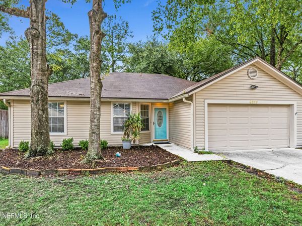 6999 HUNTINGTON WOODS Circle E, Jacksonville, FL 32244