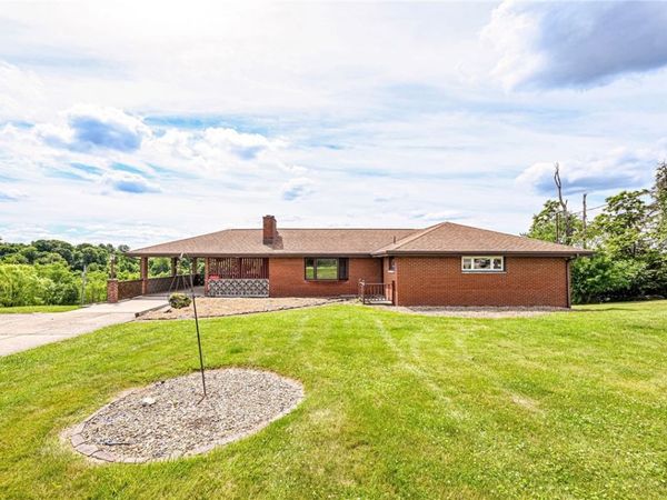 5444 Sunset View Dr , Monongahela, PA 15063