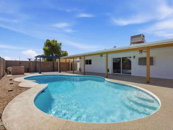 3411 W HEARN Road, Phoenix, AZ 85053