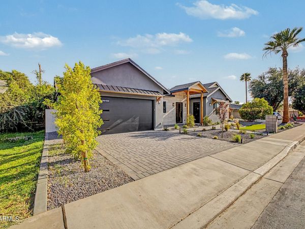 5145 E PINCHOT Avenue, Phoenix, AZ 85018