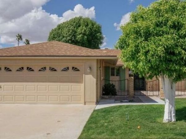 10405 W SARATOGA Circle W, Sun City, AZ 85351