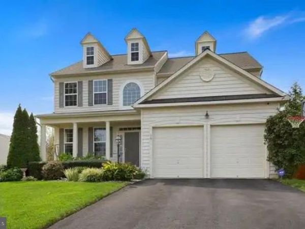 10 MANORWOOD DRIVE, FREDERICKSBURG, VA 22406