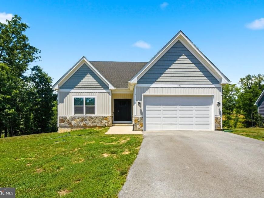 120 Nugget Way , Martinsburg, WV 25405 Main Photo
