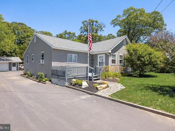 155 W HAMPTON STREET, PEMBERTON, NJ 08068