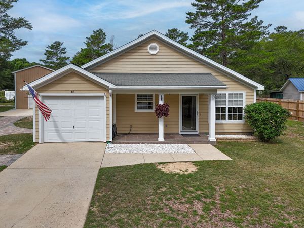 48 Howlin Road, DeFuniak Springs, FL 32433