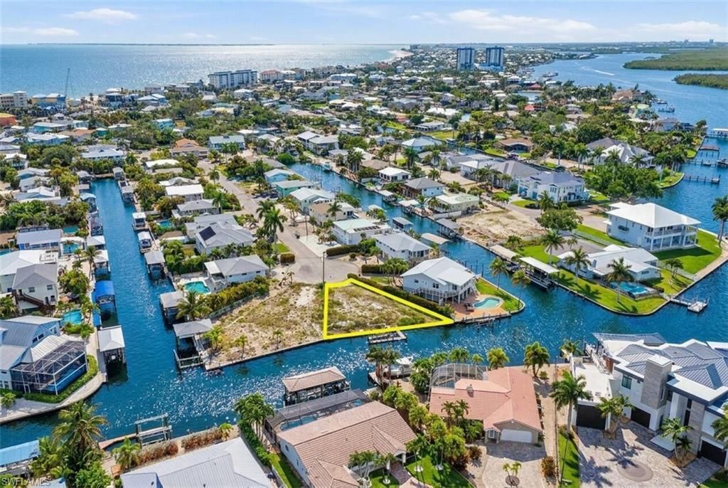 20 Avenida Carita, Fort Myers Beach, FL 33931 Photo