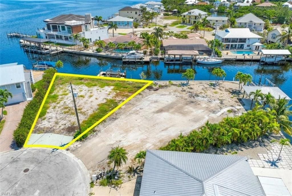 20 Avenida Carita, Fort Myers Beach, FL 33931 Photo
