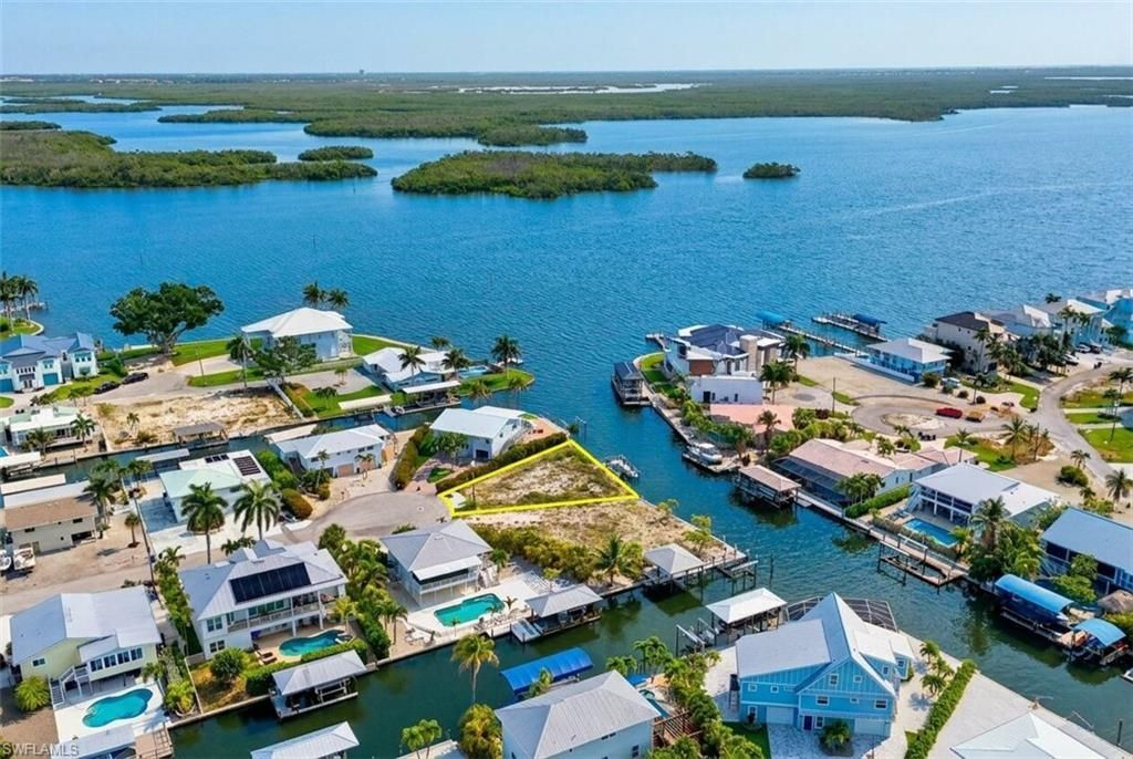 20 Avenida Carita, Fort Myers Beach, FL 33931 Photo