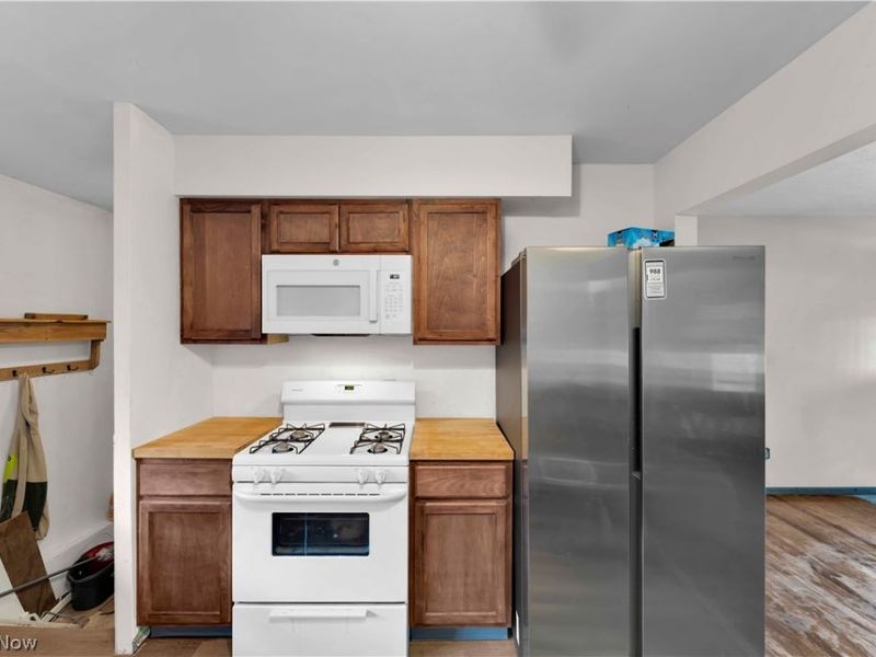 567 Walnut Street, Elyria, OH 44035 Photo 11