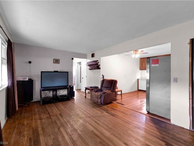567 Walnut Street, Elyria, OH 44035 Photo 6