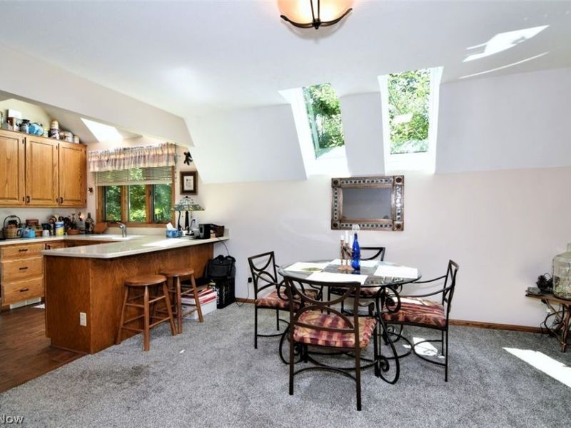 14731 Evergreen Drive, Burton, OH 44021 Photo 12