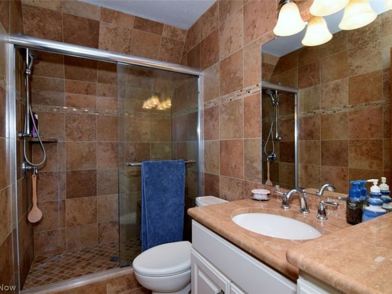 14731 Evergreen Drive, Burton, OH 44021 Photo 22