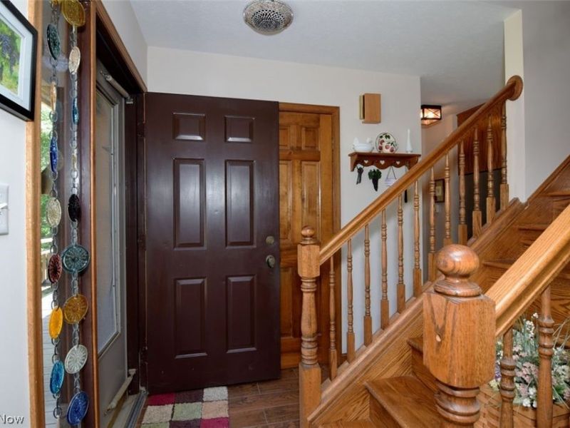 14731 Evergreen Drive, Burton, OH 44021 Photo 6