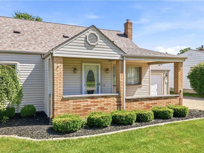 245 Manor Avenue, Struthers, OH 44471 Photo 1