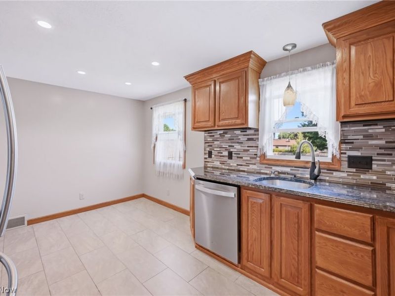 245 Manor Avenue, Struthers, OH 44471 Photo 14