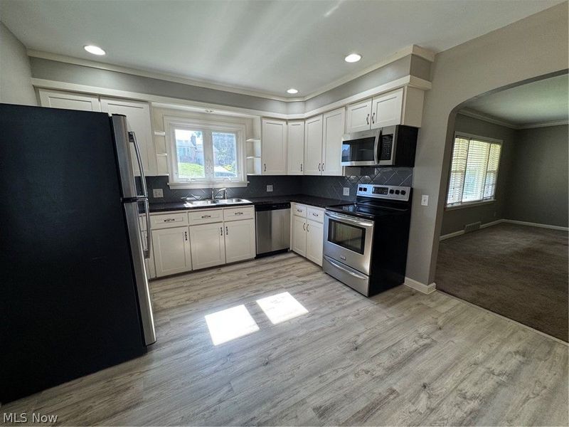 145 Anna Avenue NW, Canton, OH 44708 Photo 6