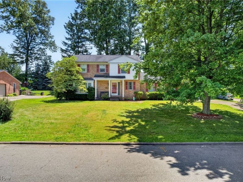 2537 Dogwood Drive NE, Massillon, OH 44646 Photo 3