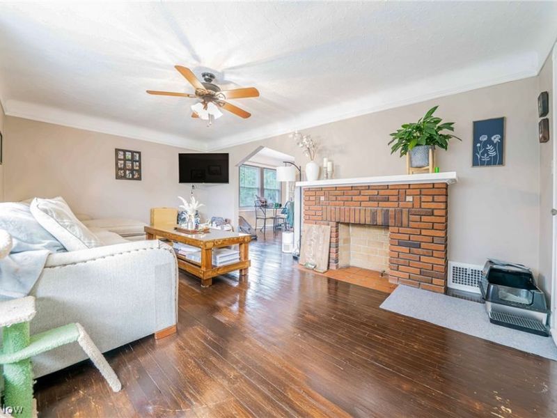 15506 Lydian Avenue, Cleveland, OH 44111 Photo 15