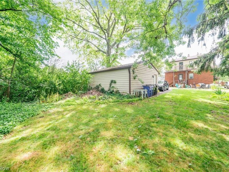 15506 Lydian Avenue, Cleveland, OH 44111 Photo 35