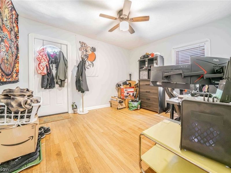 15506 Lydian Avenue, Cleveland, OH 44111 Photo 8