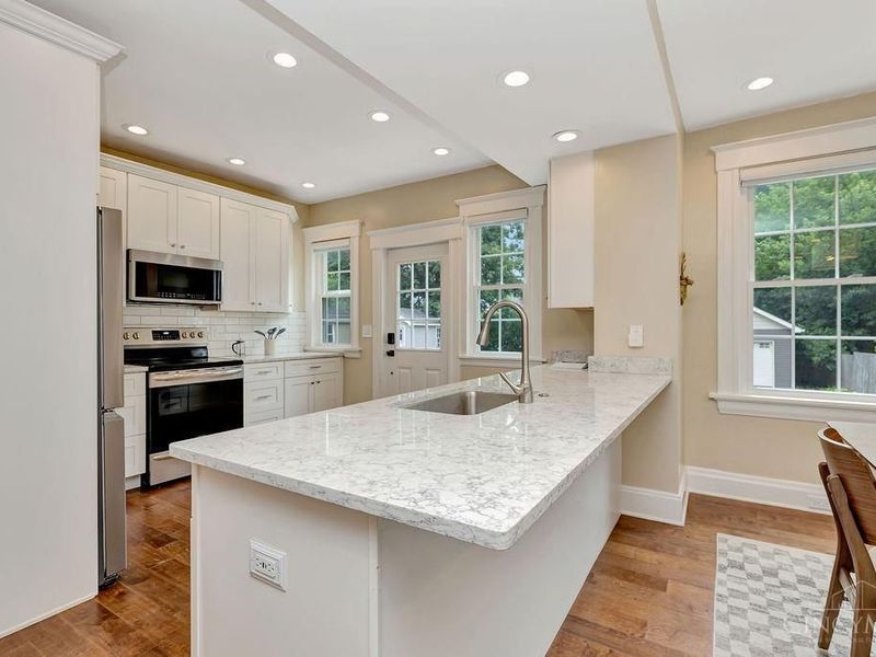 2732 Hyde Park Avenue, Cincinnati, OH 45209 Photo 19
